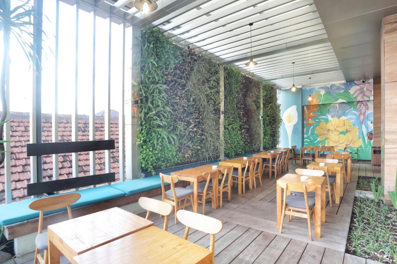 Holiday Inn Express Semarang Simpang Lima By Ihg Exterior photo